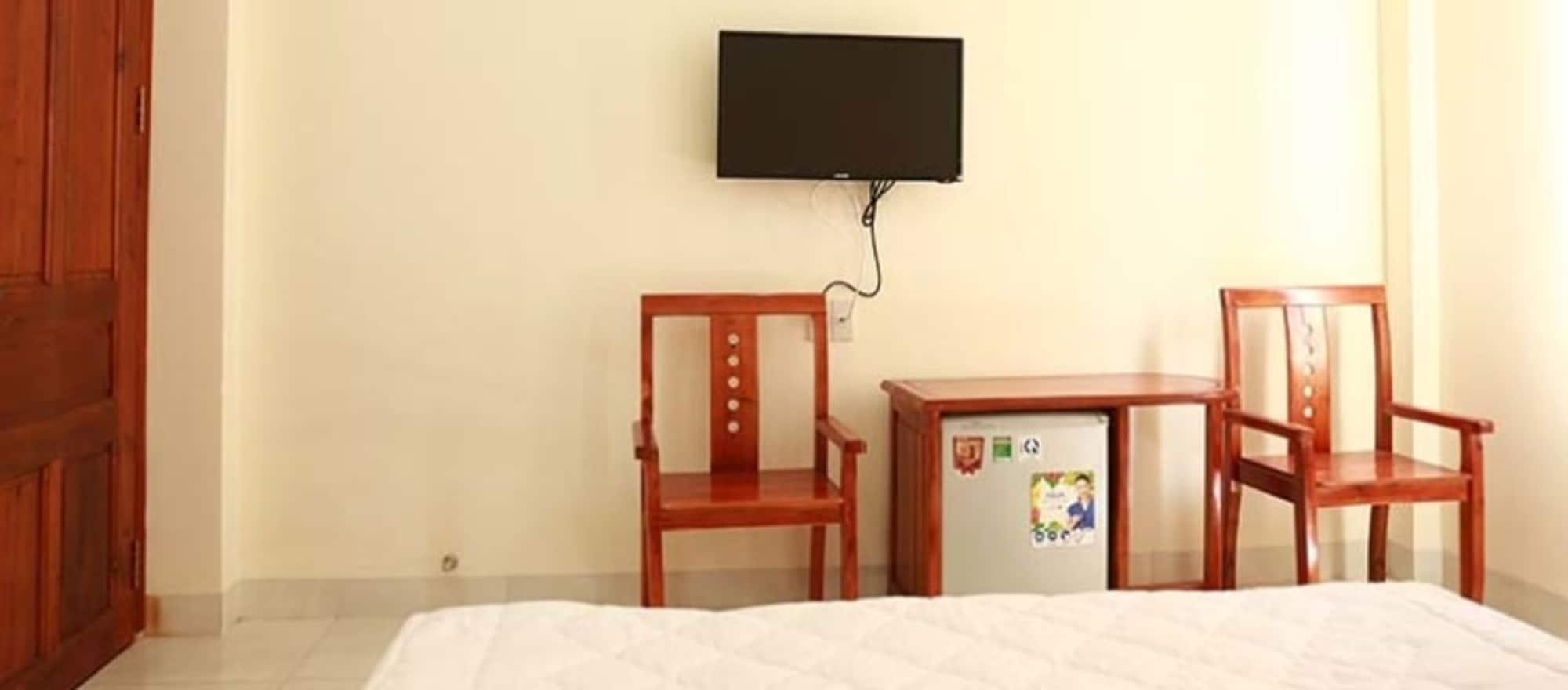 Lien Thong Hotel Duong Dong Exterior foto